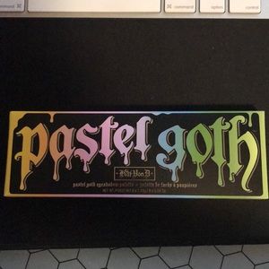 Kat Von D Pastel Goth Palette Like-New!